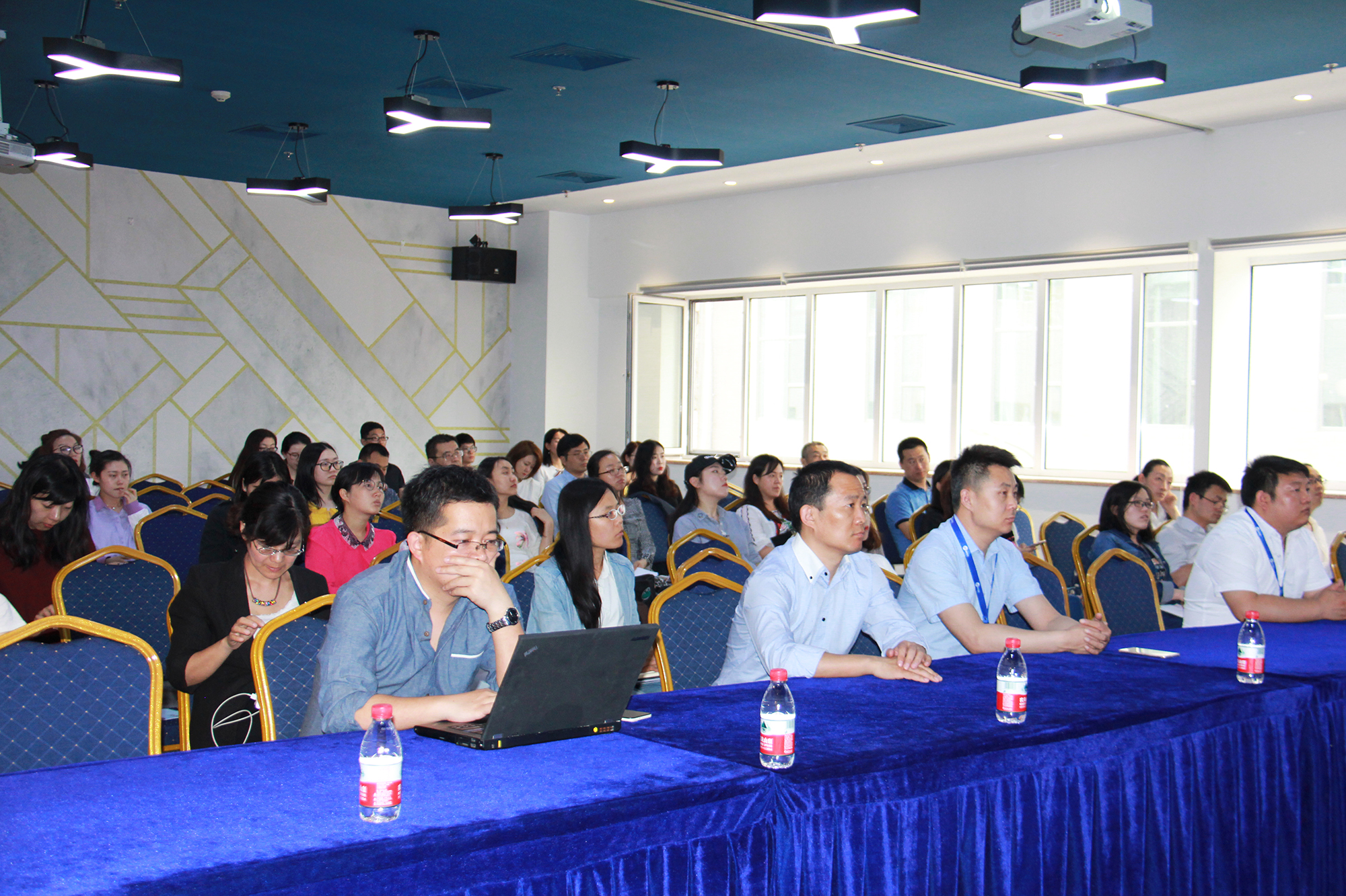 培训会1.jpg 培训会1.jpg